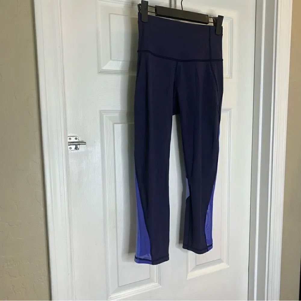 Lululemon Mix and Mesh Crop Navy Blue Size 4